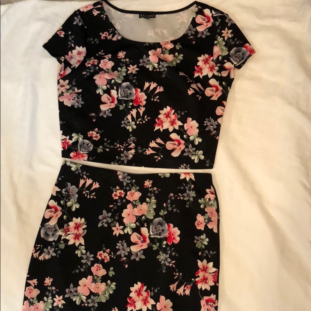 Express floral 2 piece